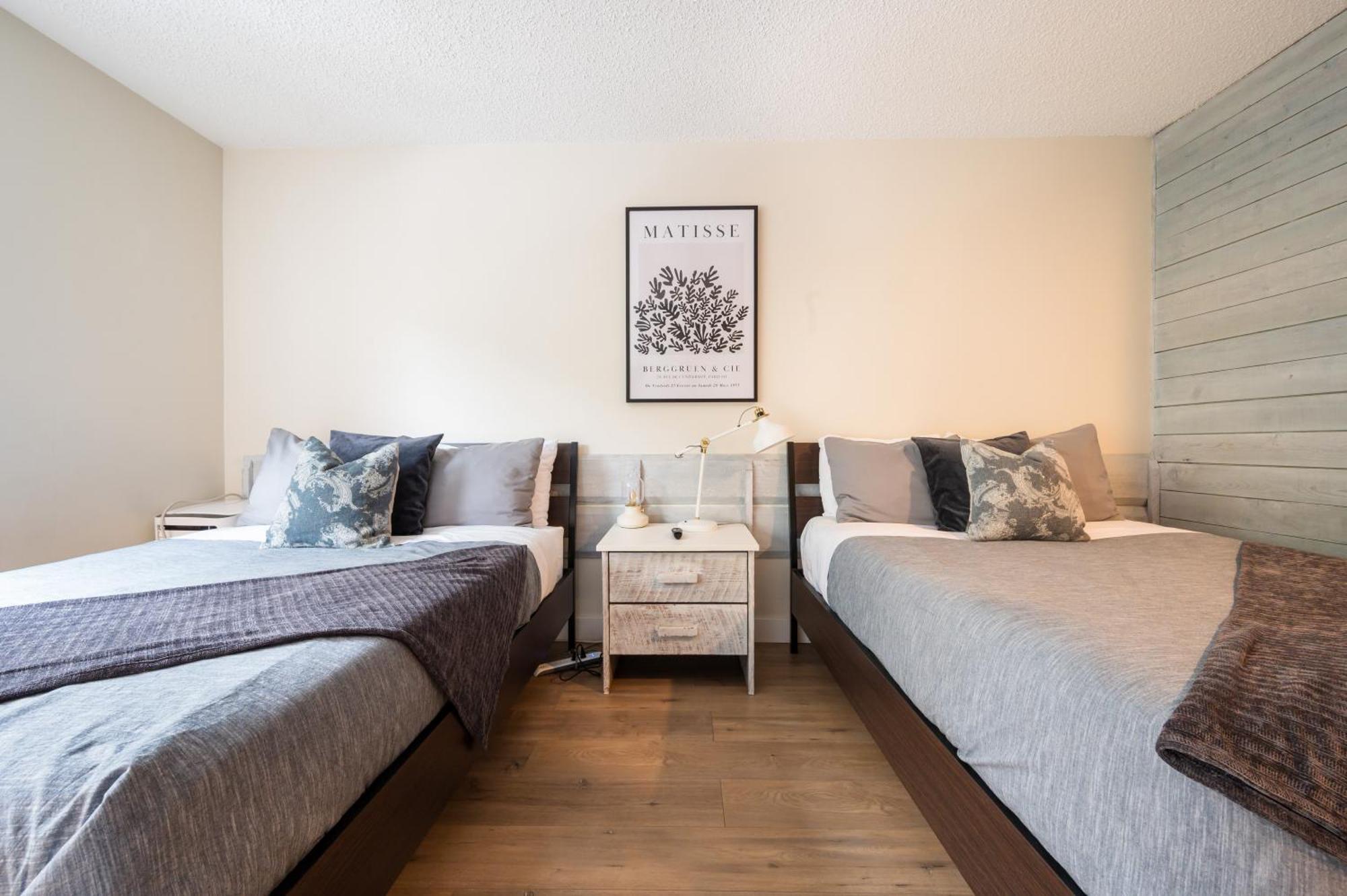 Apartamento Creekside Oasis 4 Beds Pool And Hot Tub Whistler Exterior foto