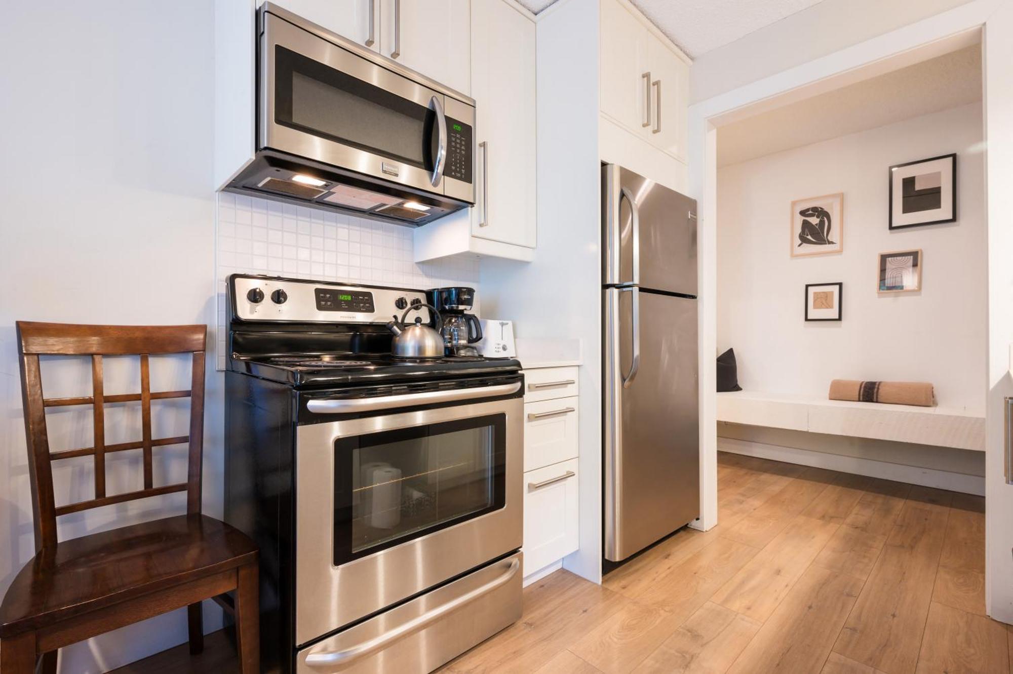 Apartamento Creekside Oasis 4 Beds Pool And Hot Tub Whistler Exterior foto